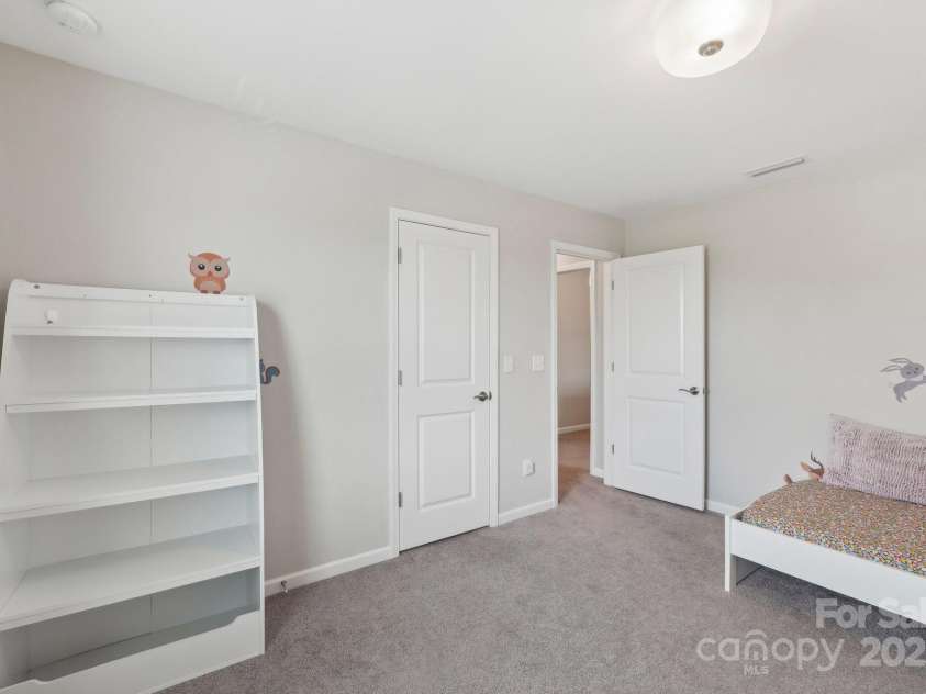 3218 Gilroy Drive, Fort Mill, SC 29707.  MLS# CAR4257644, YatesRealty ID 16814. 