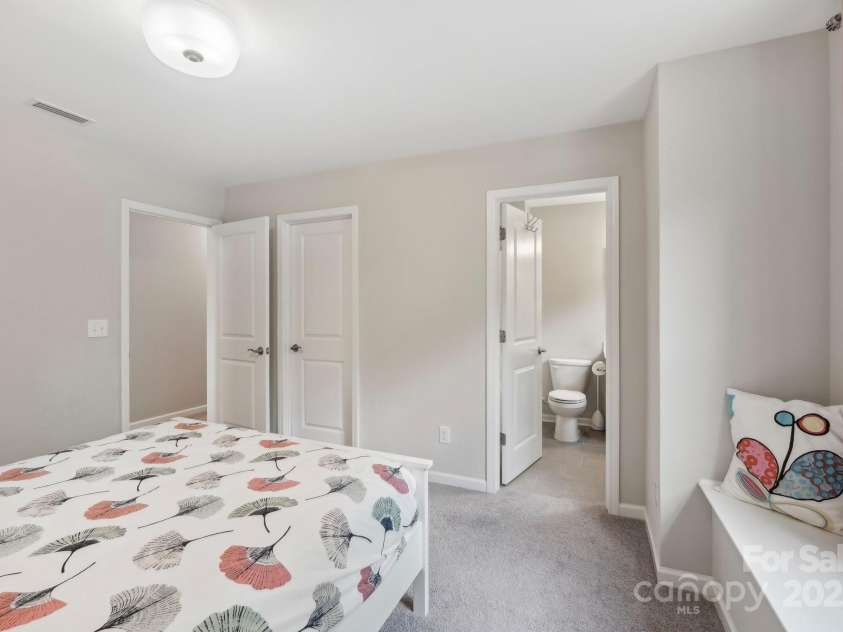3218 Gilroy Drive, Fort Mill, SC 29707.  MLS# CAR4257644, YatesRealty ID 16814. 