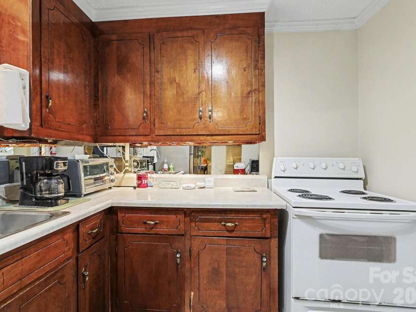 294 Broad Drive, Concord, NC 28025.  MLS# CAR4343546, YatesRealty ID 16815. 