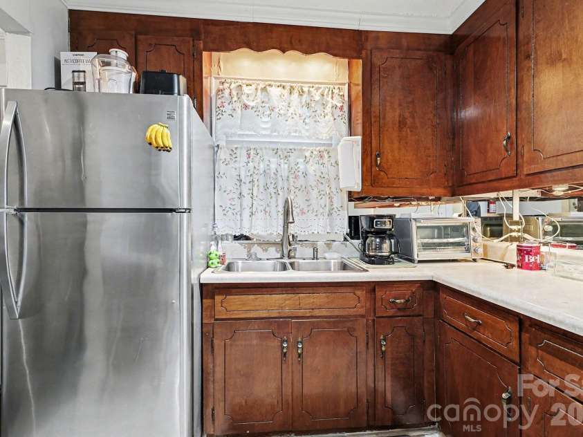 294 Broad Drive, Concord, NC 28025.  MLS# CAR4343546, YatesRealty ID 16815. 