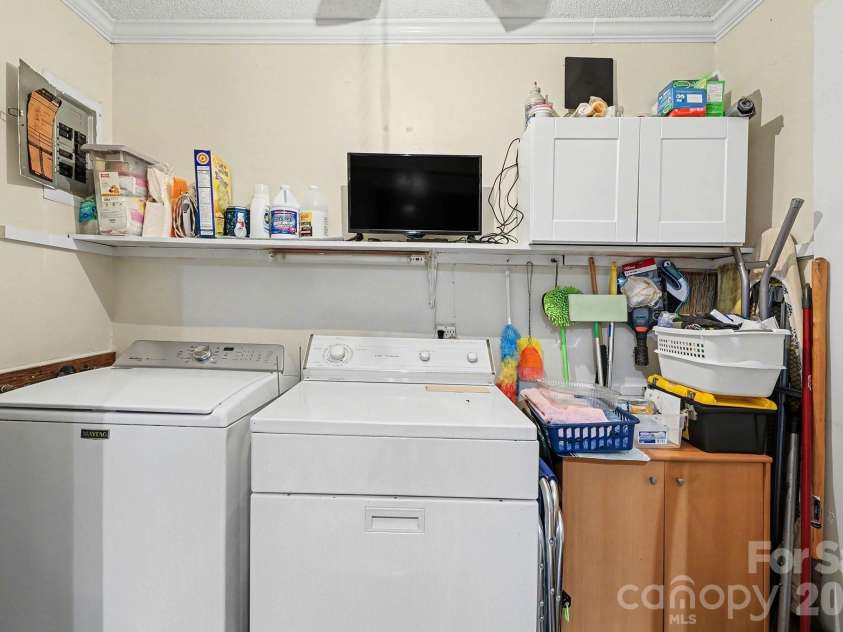 294 Broad Drive, Concord, NC 28025.  MLS# CAR4343546, YatesRealty ID 16815. 