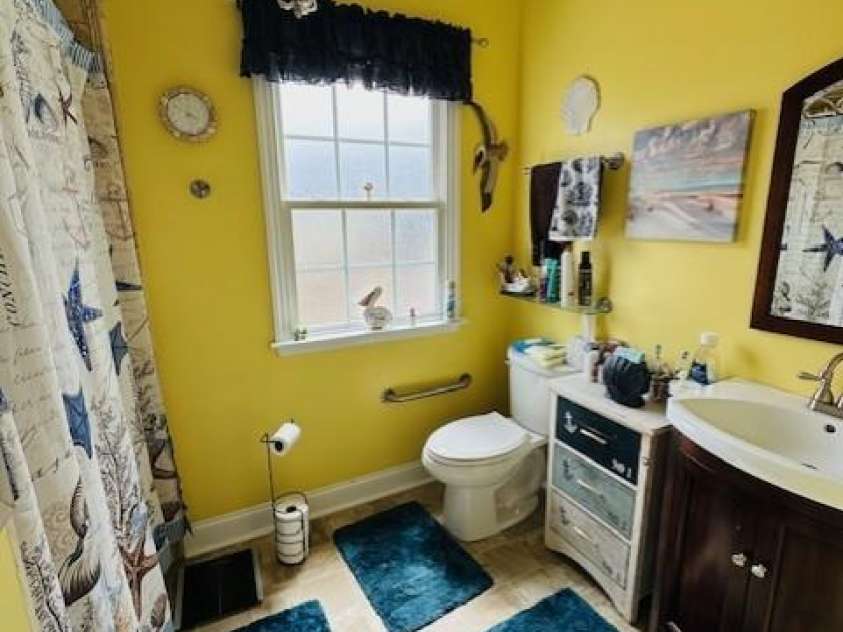 111 Brookview Drive, Shelby, NC 28152.  MLS# CAR4263794, YatesRealty ID 16818. Master Bath 1