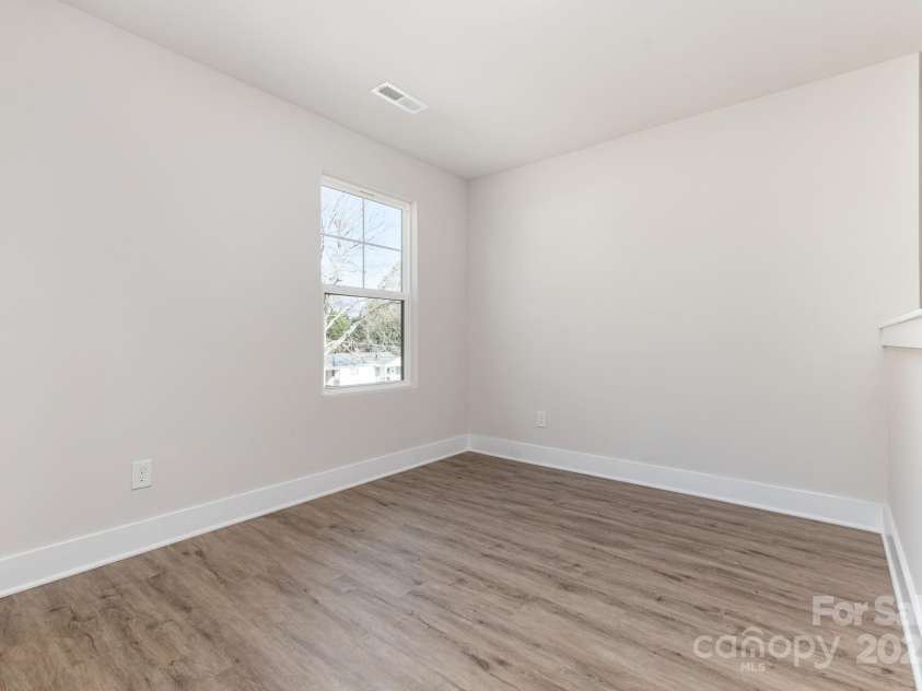 106 Silverwood Court, Mooresville, NC 28115.  MLS# CAR4331821, YatesRealty ID 1682. 