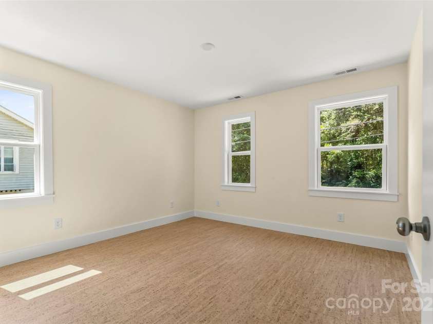 211 Hogan Street, Morganton, NC 28655.  MLS# CAR4158373, YatesRealty ID 1682. 