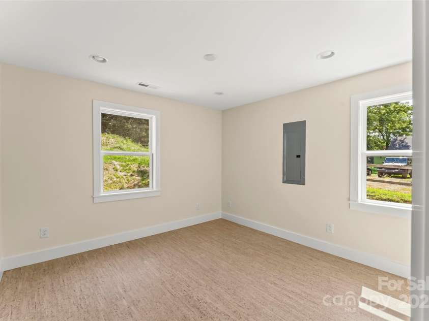 211 Hogan Street, Morganton, NC 28655.  MLS# CAR4158373, YatesRealty ID 1682. 