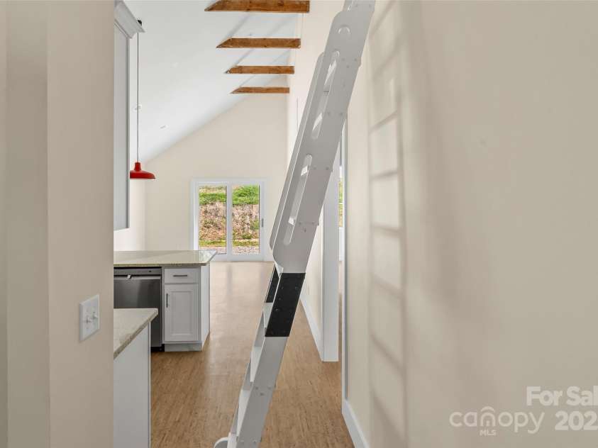 211 Hogan Street, Morganton, NC 28655.  MLS# CAR4158373, YatesRealty ID 1682. 