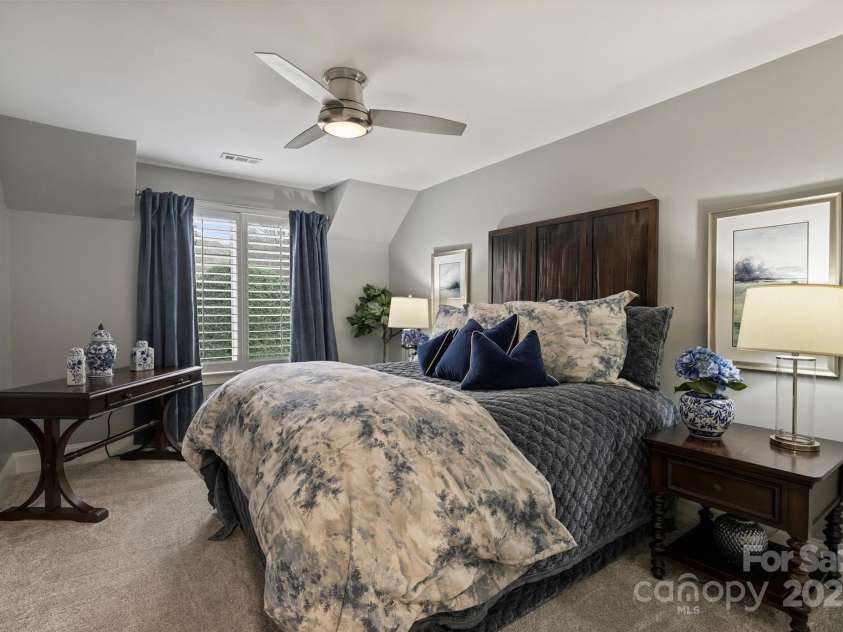 5721 Ballinard Lane, Charlotte, NC 28277.  MLS# CAR4262756, YatesRealty ID 16820. BR 2- upstairs