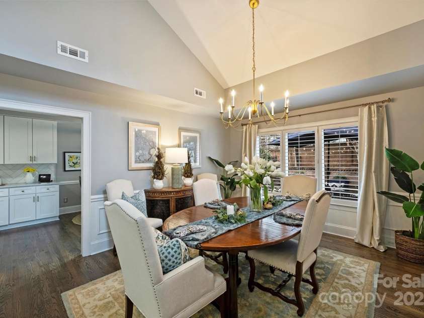 5721 Ballinard Lane, Charlotte, NC 28277.  MLS# CAR4262756, YatesRealty ID 16820. DR