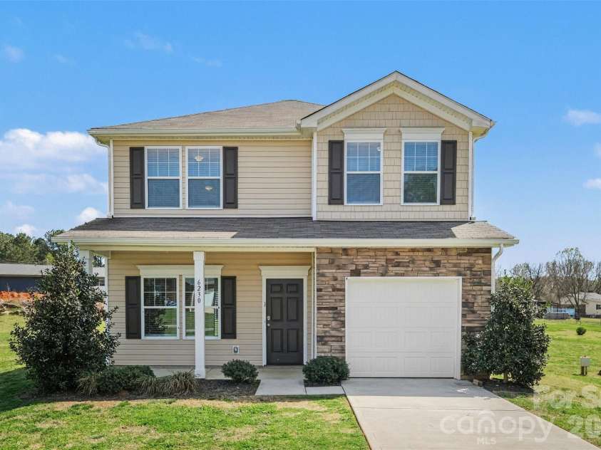 6230 Lumber Lane, Kannapolis, NC 28083.  MLS# CAR4361289, YatesRealty ID 16820. 
