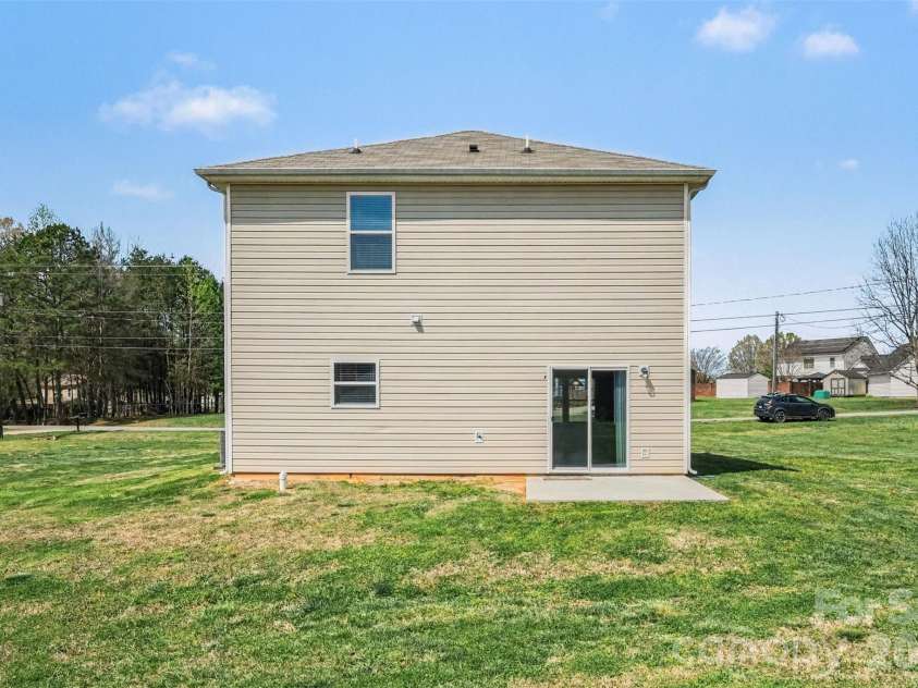 6230 Lumber Lane, Kannapolis, NC 28083.  MLS# CAR4361289, YatesRealty ID 16820. 