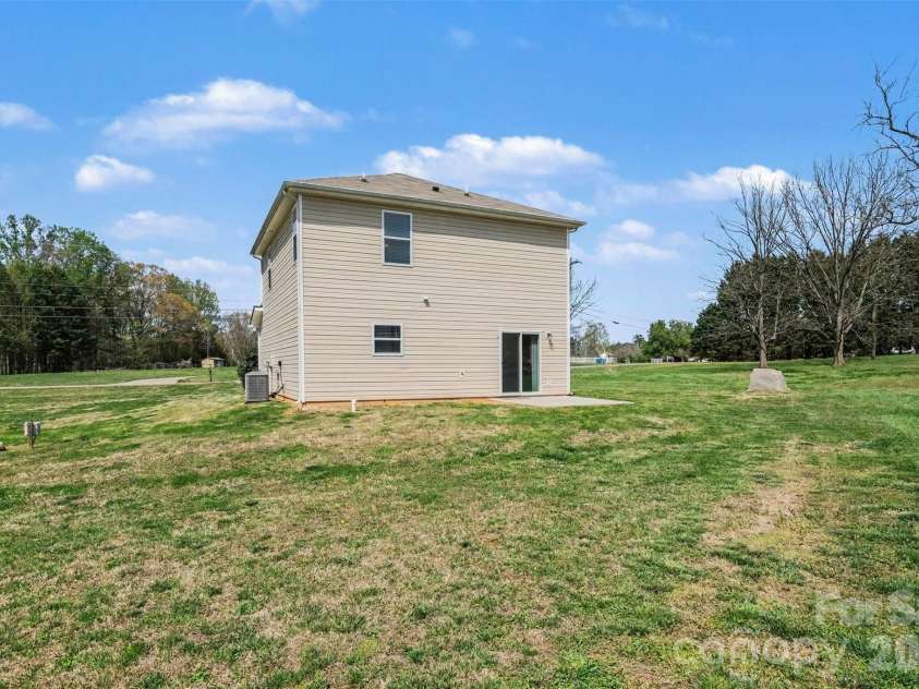 6230 Lumber Lane, Kannapolis, NC 28083.  MLS# CAR4361289, YatesRealty ID 16820. 