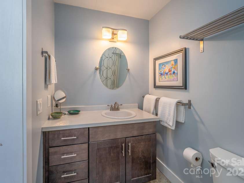 273 Main Street, Brevard, NC 28712.  MLS# CAR4246102, YatesRealty ID 16821. 