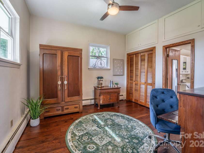 273 Main Street, Brevard, NC 28712.  MLS# CAR4246102, YatesRealty ID 16821. Large bonus room w/closet and bathroom access