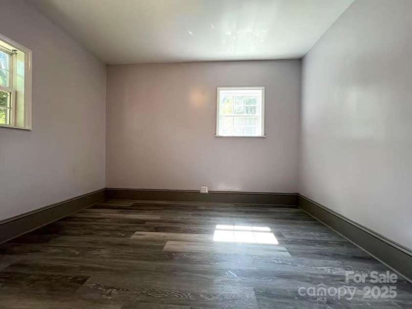 345 Mountain View Street, Gastonia, NC 28052.  MLS# CAR4257489, YatesRealty ID 16823. 