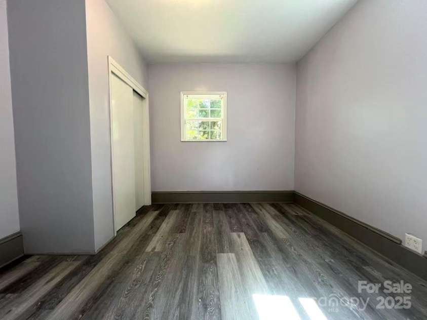 345 Mountain View Street, Gastonia, NC 28052.  MLS# CAR4257489, YatesRealty ID 16823. 