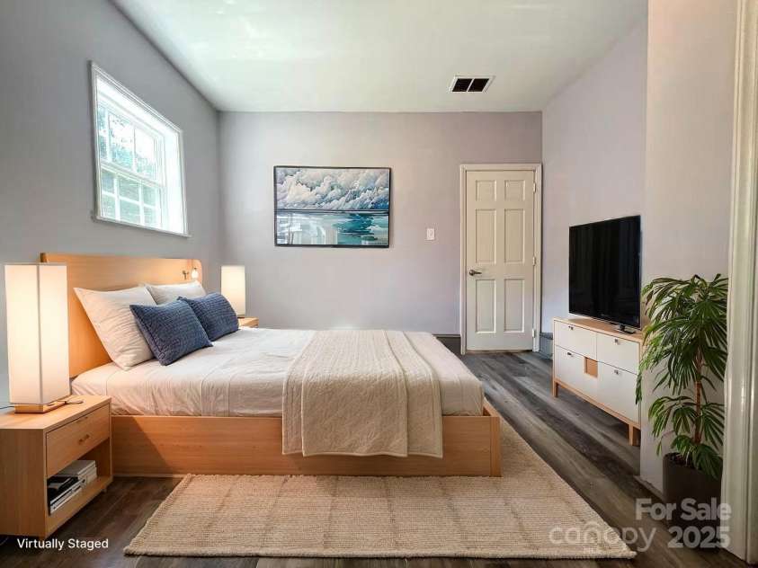 345 Mountain View Street, Gastonia, NC 28052.  MLS# CAR4257489, YatesRealty ID 16823. 