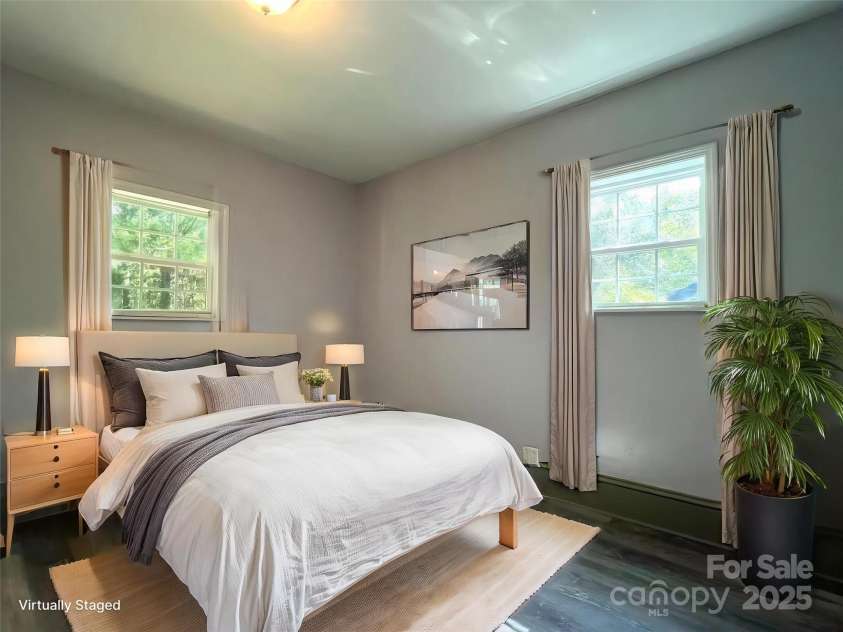 345 Mountain View Street, Gastonia, NC 28052.  MLS# CAR4257489, YatesRealty ID 16823. 