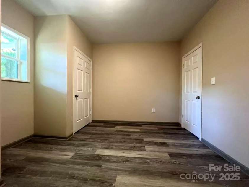 345 Mountain View Street, Gastonia, NC 28052.  MLS# CAR4257489, YatesRealty ID 16823. 