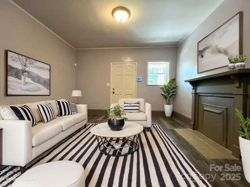 345 Mountain View Street, Gastonia, NC 28052.  MLS# CAR4257489, YatesRealty ID 16823. 