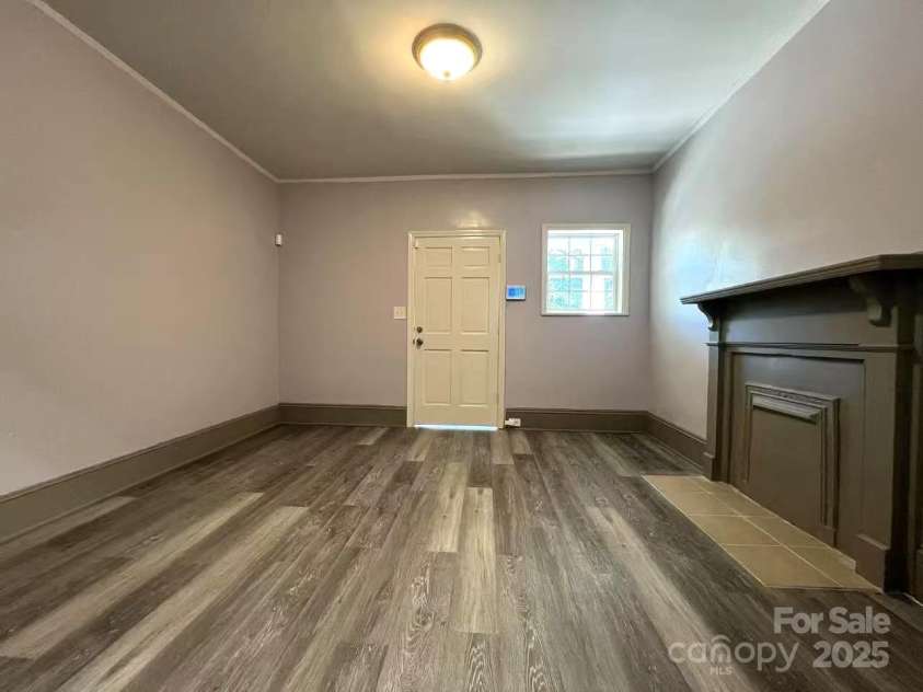 345 Mountain View Street, Gastonia, NC 28052.  MLS# CAR4257489, YatesRealty ID 16823. 