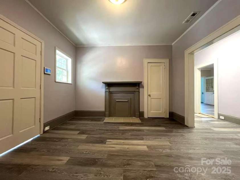 345 Mountain View Street, Gastonia, NC 28052.  MLS# CAR4257489, YatesRealty ID 16823. 