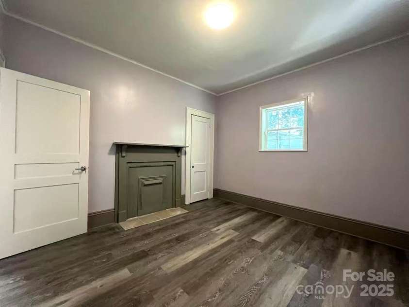 345 Mountain View Street, Gastonia, NC 28052.  MLS# CAR4257489, YatesRealty ID 16823. 
