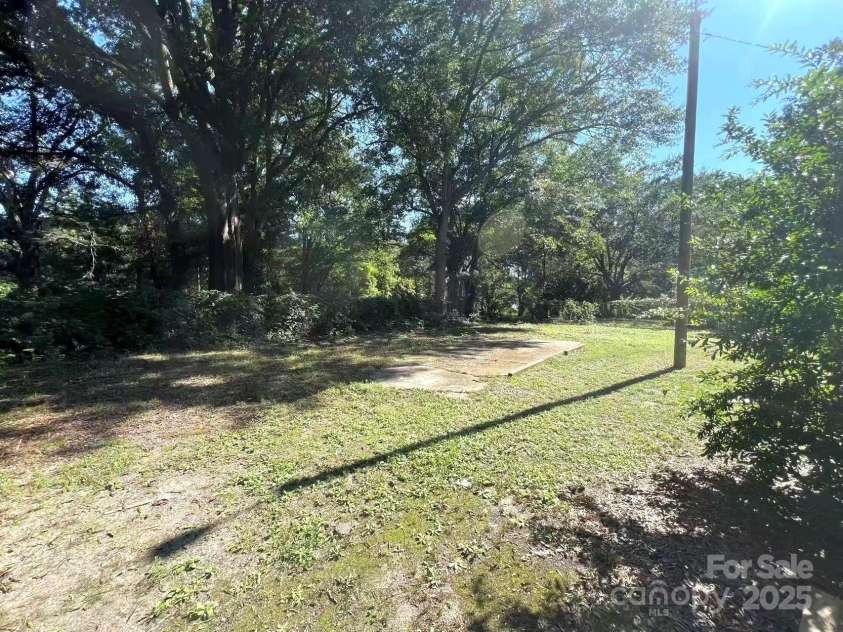 345 Mountain View Street, Gastonia, NC 28052.  MLS# CAR4257489, YatesRealty ID 16823. 