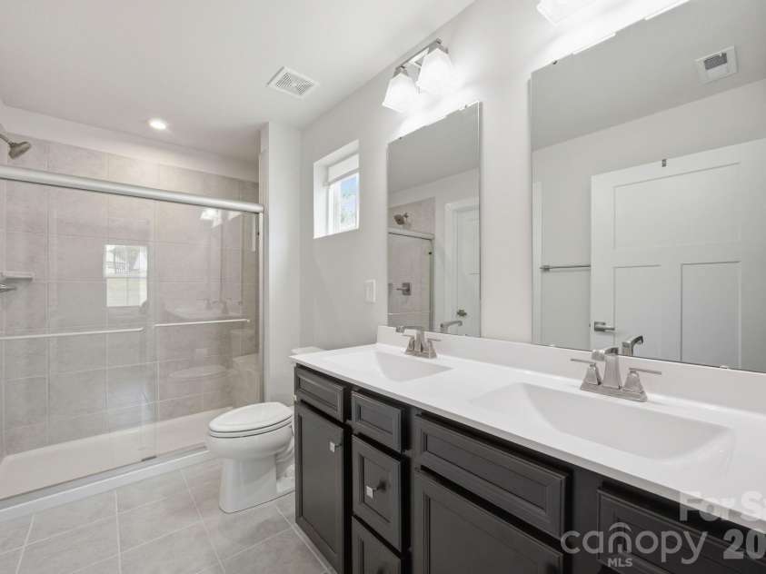 621 Grandiflora Avenue, Lancaster, SC 29720.  MLS# CAR4397110, YatesRealty ID 16823. Primary bath with large shower!