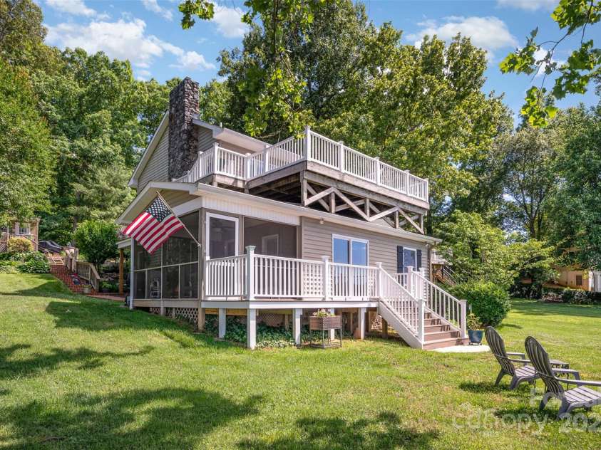 4586 Doctor Drive, Catawba, NC 28609.  MLS# CAR4263559, YatesRealty ID 16824. 