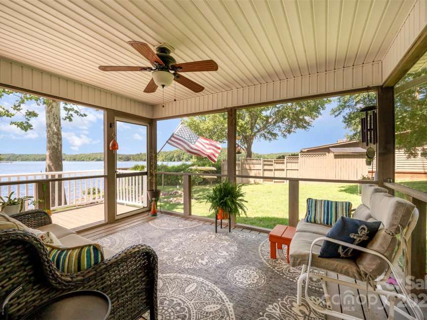 4586 Doctor Drive, Catawba, NC 28609.  MLS# CAR4263559, YatesRealty ID 16824. 