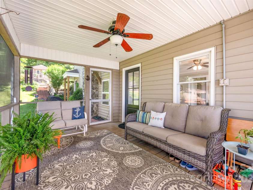 4586 Doctor Drive, Catawba, NC 28609.  MLS# CAR4263559, YatesRealty ID 16824. 