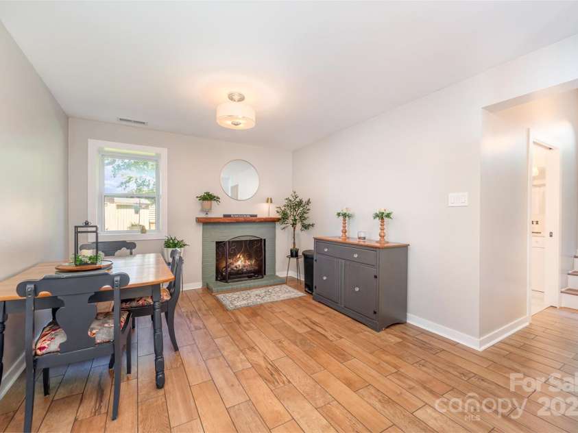 4586 Doctor Drive, Catawba, NC 28609.  MLS# CAR4263559, YatesRealty ID 16824. 