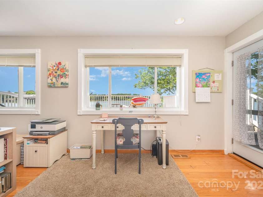 4586 Doctor Drive, Catawba, NC 28609.  MLS# CAR4263559, YatesRealty ID 16824. Primary Bedroom