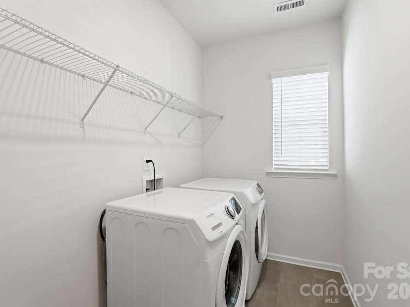 6078 Cloverdale Drive, Tega Cay, SC 29708.  MLS# CAR4360385, YatesRealty ID 16824. 