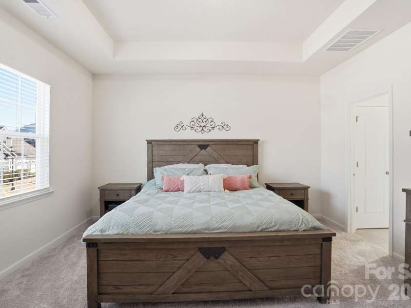 6078 Cloverdale Drive, Tega Cay, SC 29708.  MLS# CAR4360385, YatesRealty ID 16824. 