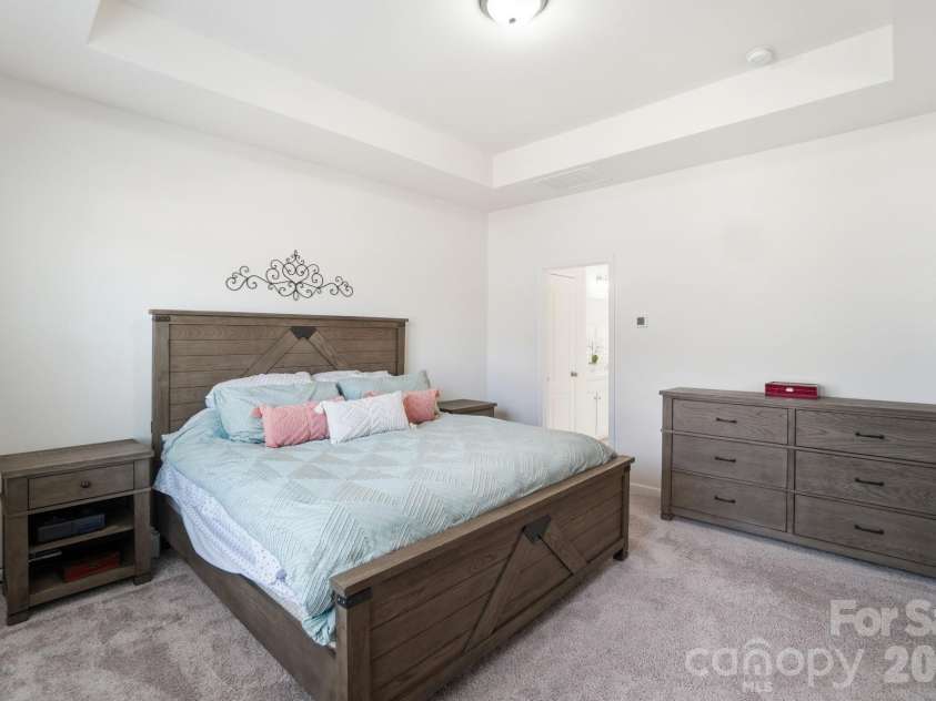 6078 Cloverdale Drive, Tega Cay, SC 29708.  MLS# CAR4360385, YatesRealty ID 16824. 