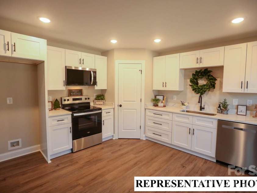 2673 Brady Avenue, Kannapolis, NC 28083.  MLS# CAR4374370, YatesRealty ID 16825. 