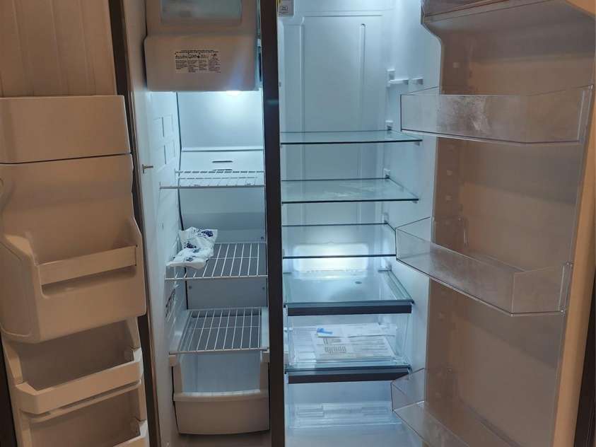 4409 Homestead Road, Rock Hill, SC 29732.  MLS# CAR4255629, YatesRealty ID 16826. Double Refrigerator with Water & Ice maker