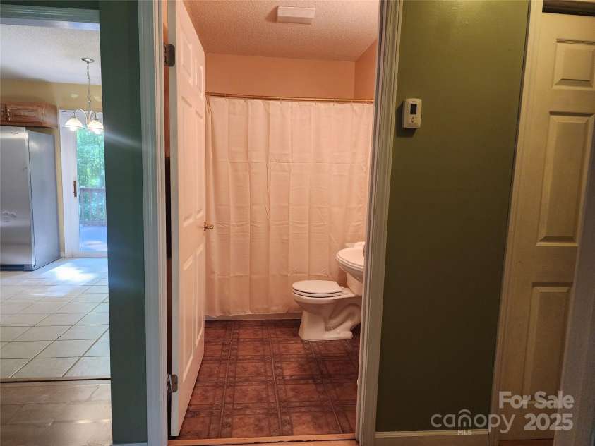 4409 Homestead Road, Rock Hill, SC 29732.  MLS# CAR4255629, YatesRealty ID 16826. Hall Bathroom