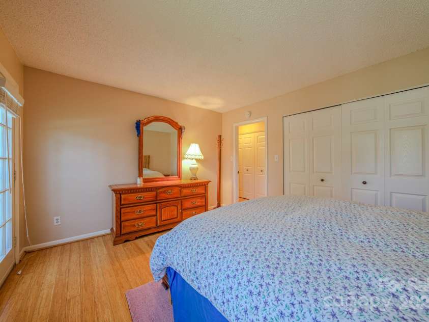 1A Lynx Drive, Black Mountain, NC 28711.  MLS# CAR4234448, YatesRealty ID 16828. 