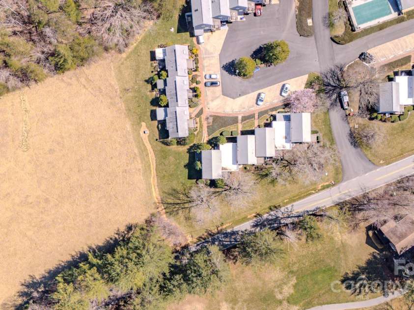 1A Lynx Drive, Black Mountain, NC 28711.  MLS# CAR4234448, YatesRealty ID 16828. 