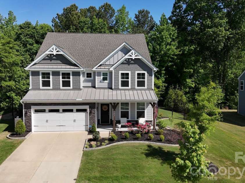 13207 Fiore Place, Huntersville, NC 28078.  MLS# CAR4372906, YatesRealty ID 16829. 