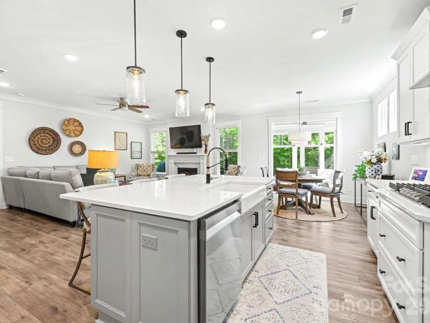 13207 Fiore Place, Huntersville, NC 28078.  MLS# CAR4372906, YatesRealty ID 16829. 