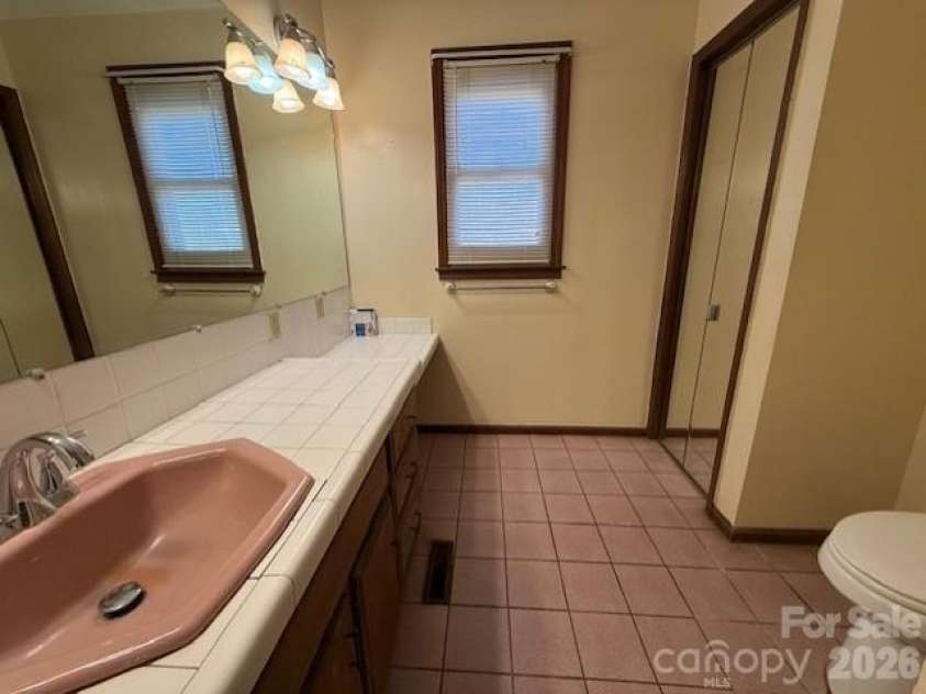 2041 Clyde Street, Dallas, NC 28034.  MLS# CAR4346184, YatesRealty ID 1683. 