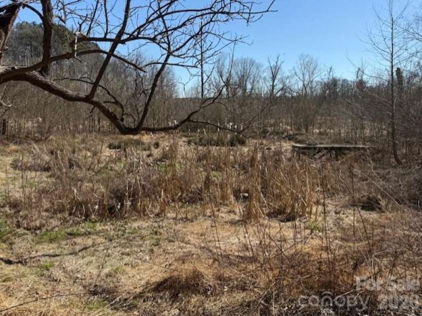 2041 Clyde Street, Dallas, NC 28034.  MLS# CAR4346184, YatesRealty ID 1683. 