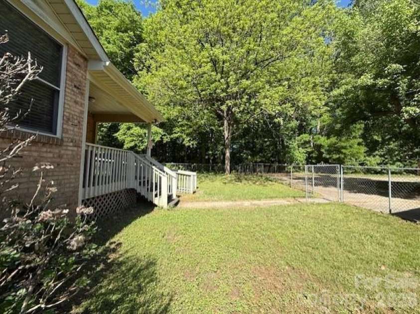 2041 Clyde Street, Dallas, NC 28034.  MLS# CAR4346184, YatesRealty ID 1683. 