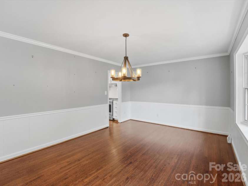 814 Twin Oaks Road, Davidson, NC 28036.  MLS# CAR4360259, YatesRealty ID 16830. Great space for entertaining