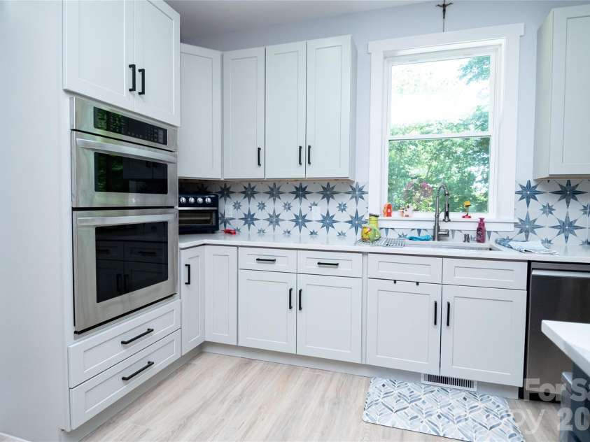 2371 Paradise Harbor Drive, Connelly Springs, NC 28612.  MLS# CAR4369476, YatesRealty ID 16831. 