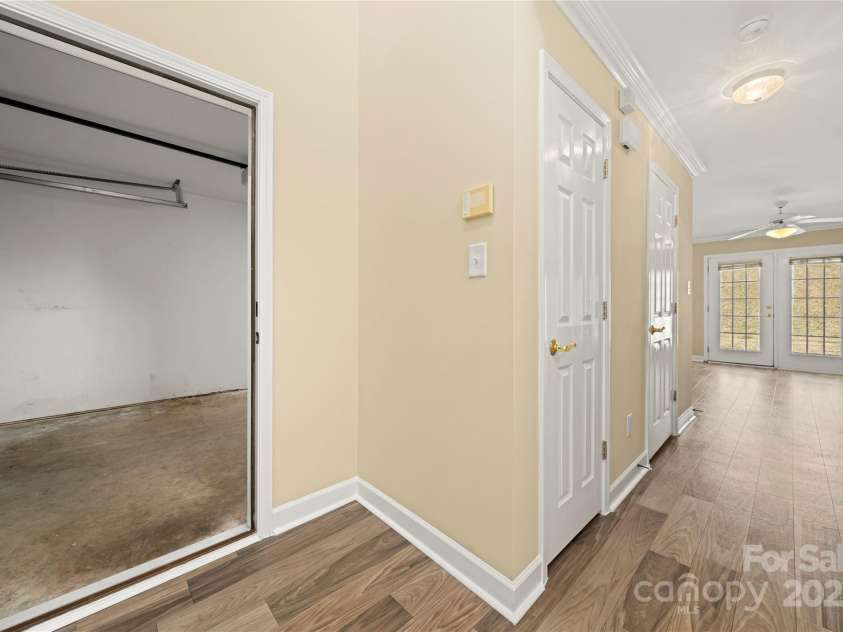 304 Valley Brook Lane, Concord, NC 28025.  MLS# CAR4230747, YatesRealty ID 16831. 