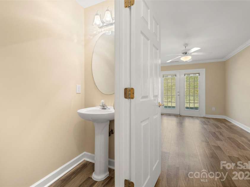 304 Valley Brook Lane, Concord, NC 28025.  MLS# CAR4230747, YatesRealty ID 16831. 